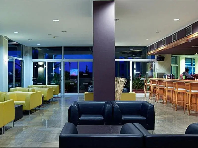 Kiotari Garden Hotel - Photo 1