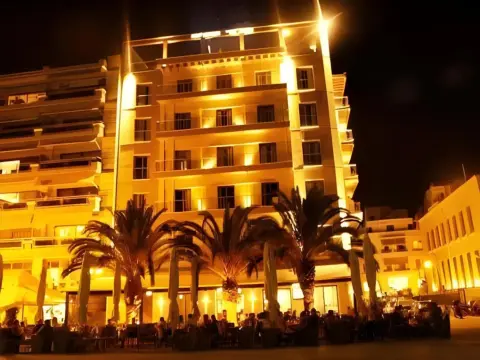 Kipseli Hotel - Photo 1