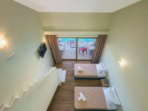 Kozanos Suites with Private Pool - Photo 2