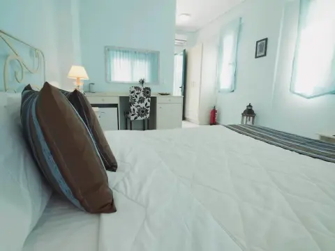 Kyparissia Blue Luxury Rooms & Suites - Photo 4