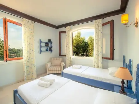 La Belle Villa - Family Retreat Magnificent View - Photo 2