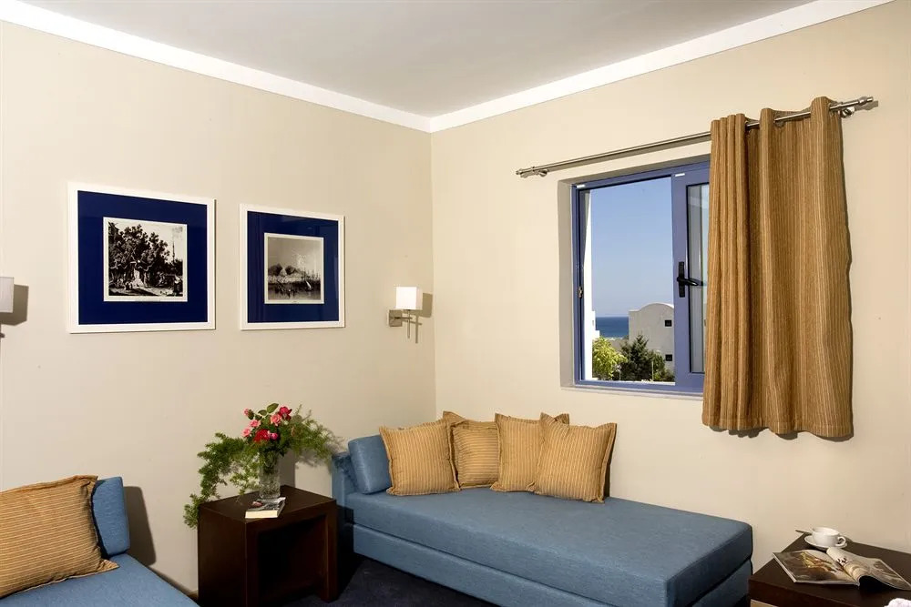 Lakitira Suites - Photo 4