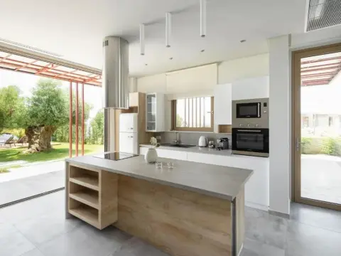 Luria Homes - Photo 2