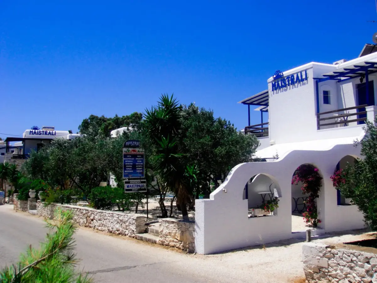 Maistrali Studios & Apartments