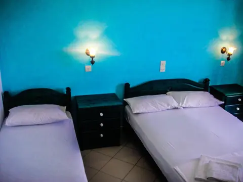 Maistrali Studios & Apartments - Photo 4