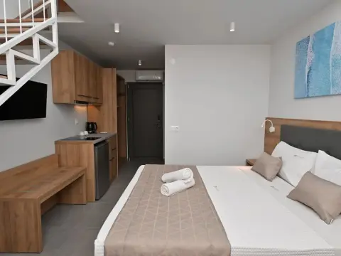 Maltepe Luxury Accommodation By Travelpro Services - Photo 3