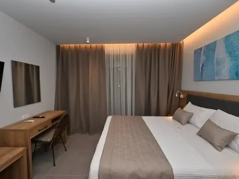 Maltepe Luxury Accommodation By Travelpro Services - Photo 4