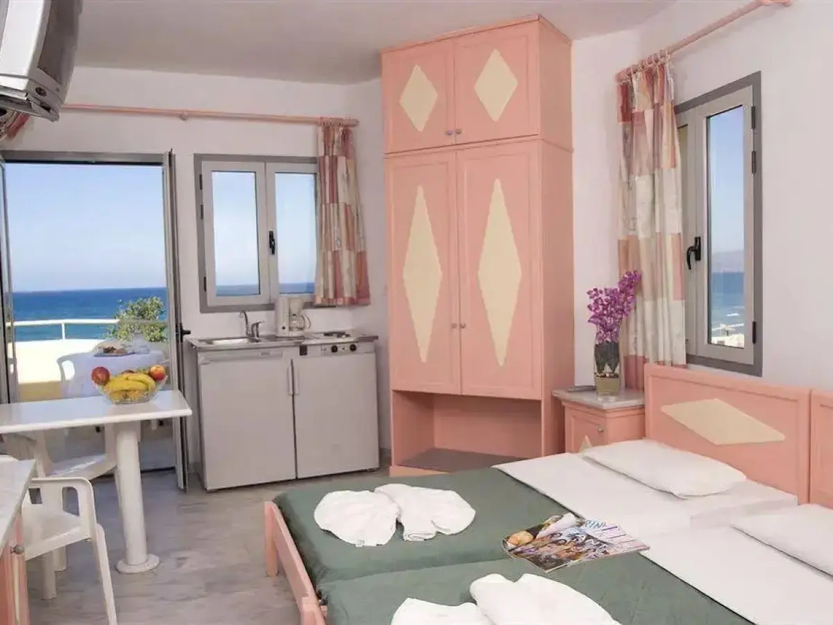 Manousos Sea Studios