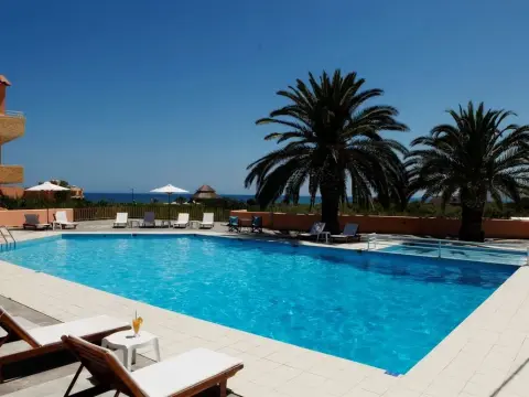 Manousos Sea Studios - Photo 3