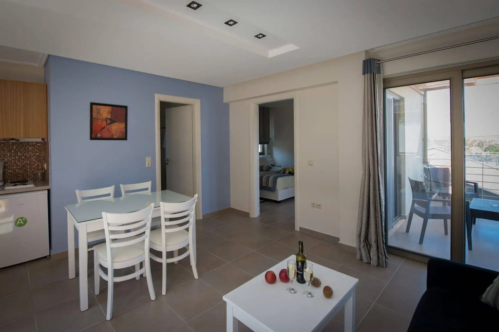 Mantinia Bay Hotel - Photo 4