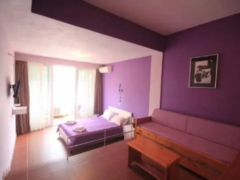 Maravellia Art Hotel - Photo 4