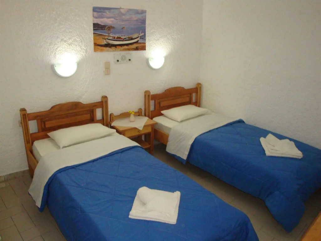 Maria Flora Apartments - Photo 2