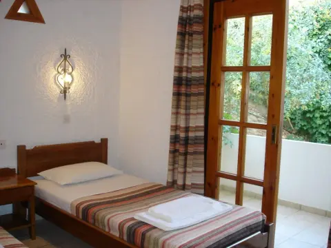 Maria Suites - Photo 3