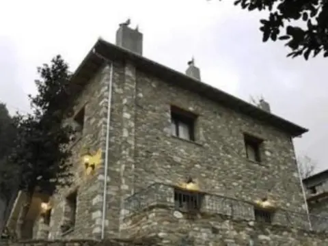 Miression Pelion House - Photo 1