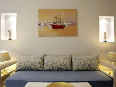 Mitos Suites Luxury Hotel In Naxos - Photo 3