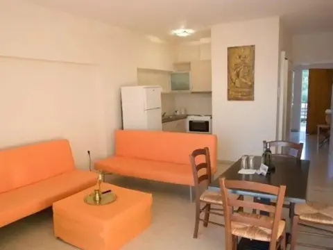 Moireas Apartments - Photo 2