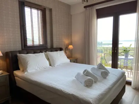 Montana Lake View - Photo 4