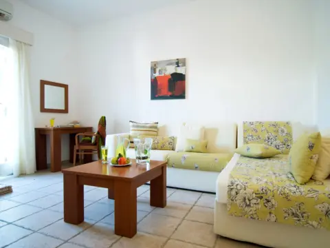 Mouras Resort - Luxury Maisonette Villas - Photo 3