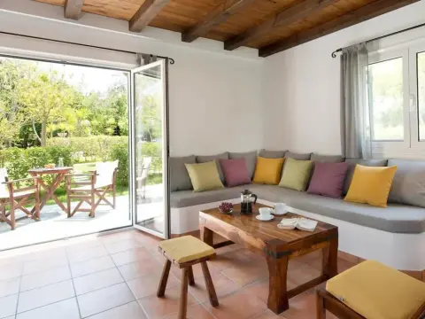 Mousses Villas - Melpomene - Semi Detached Two-bedroom Villa With Childcare Facilities - Photo 3