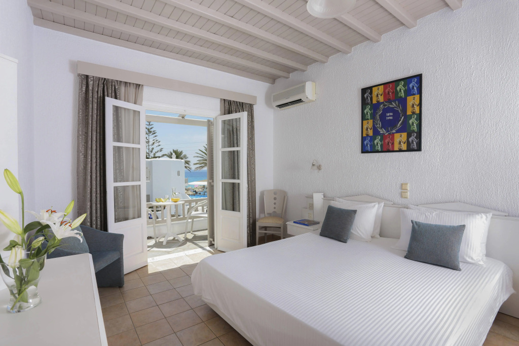 Mykonos Palace Beach Hotel - Photo 2