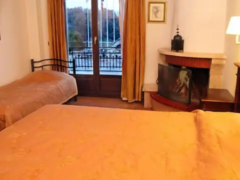 Mythos Hotel - Photo 2