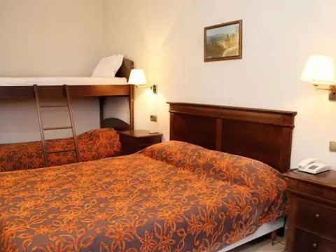 Mythos Hotel - Photo 4