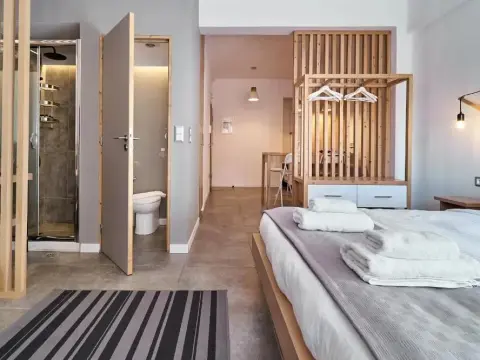 NakosHomes Luxury Studio Apartment - Photo 4