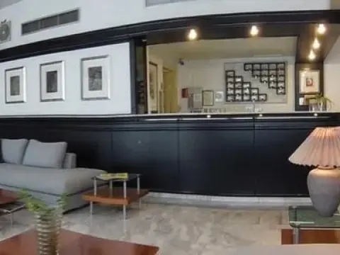 New Victory Hotel - Photo 1