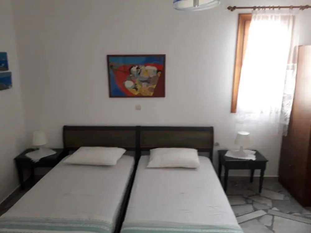 Nikoleta Kolympithres Paros - Photo 4