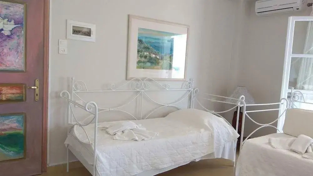 Ntafos Art Seaside Studios - Photo 3