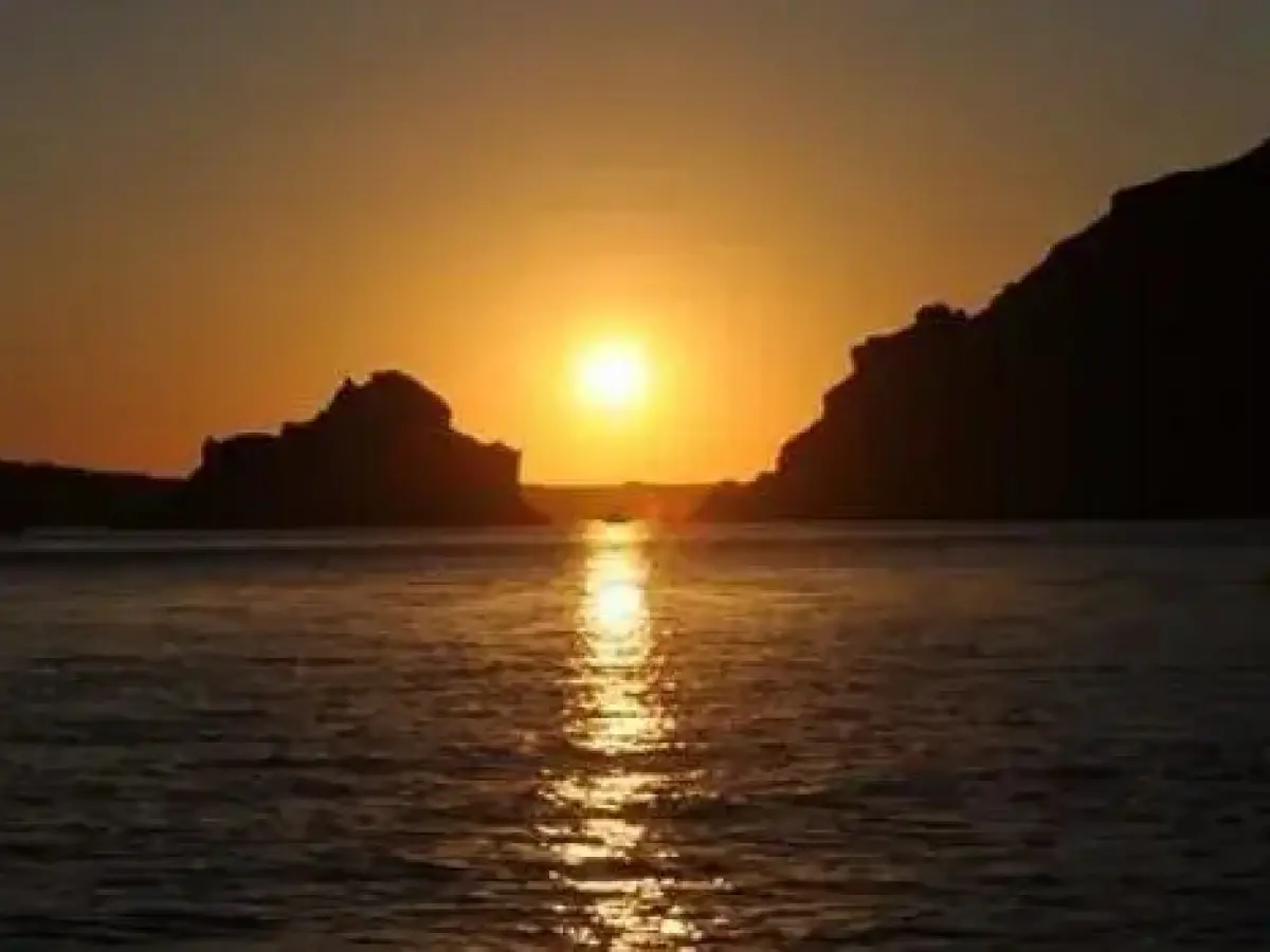 Oia’s Retreat