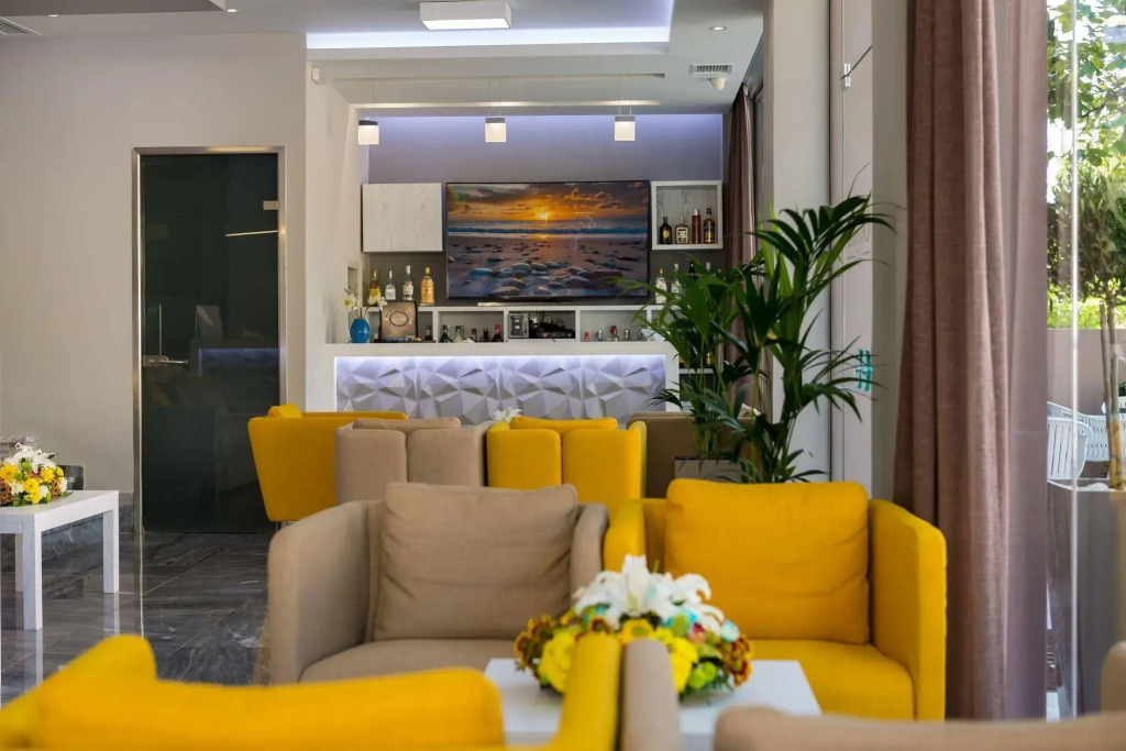 Olympia Hotel - Photo 2