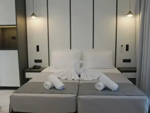 Oros Paradise Hotel - Foto 1