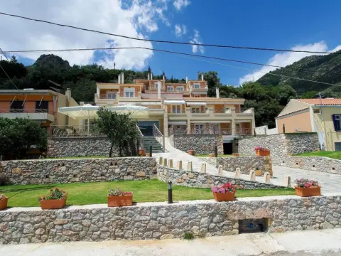 Ilia Mare Hotel - Photo 3