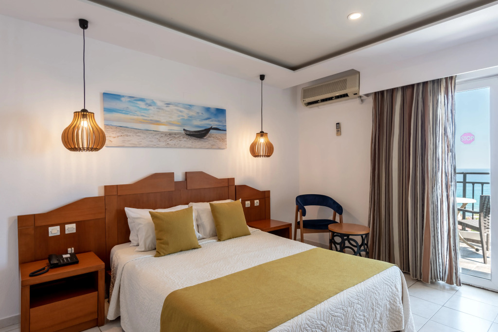 Mediterraneo Hotel - Photo 4