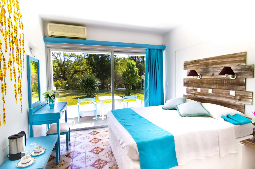 Trees Art Boutique Hotel - Photo 3