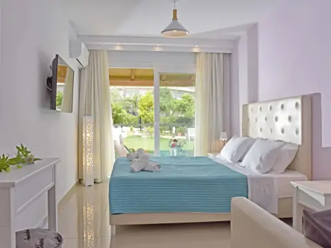 Palapart Gouvia - Photo 4