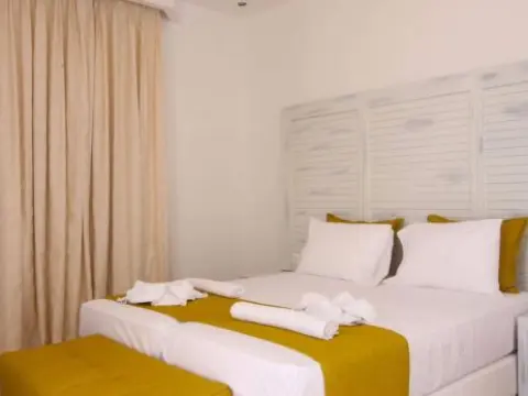 Paradise Beach Rooms & Apartments - Photo 1