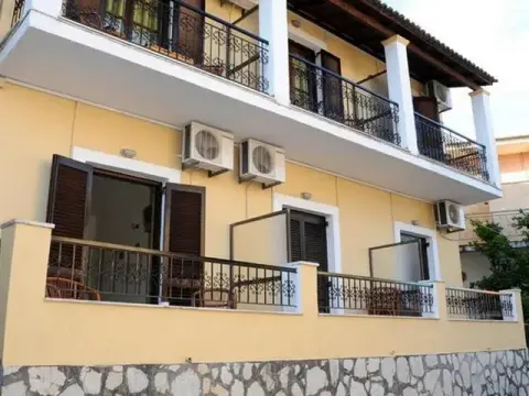 Pavlitos Apartments - Photo 3
