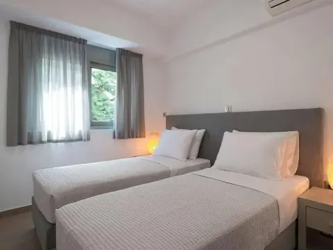 Petal Apartments - Photo 4