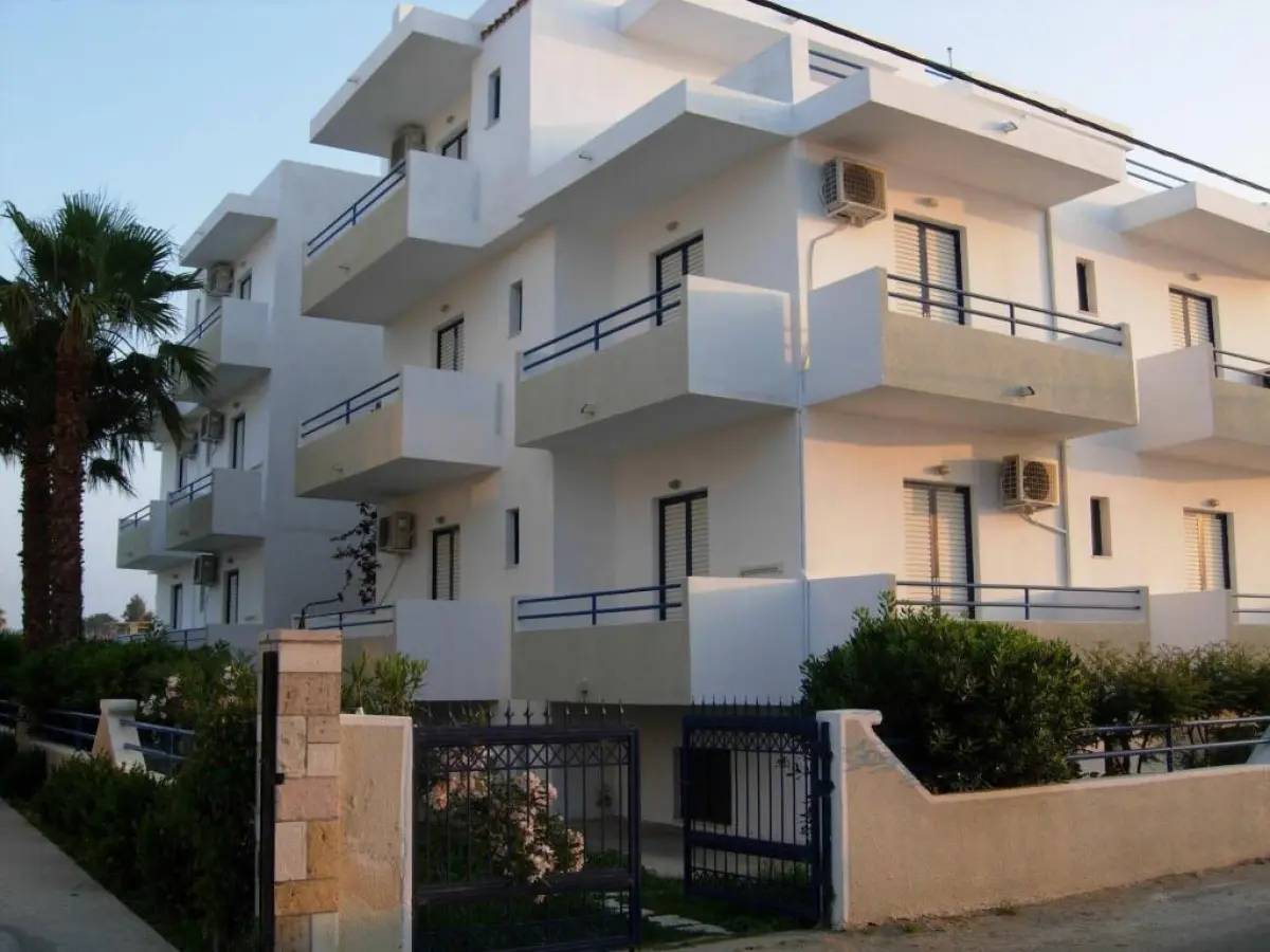 Philippos Studios & Apartments
