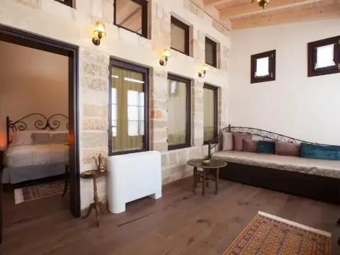 Porolithos Boutique Hotel - Photo 2