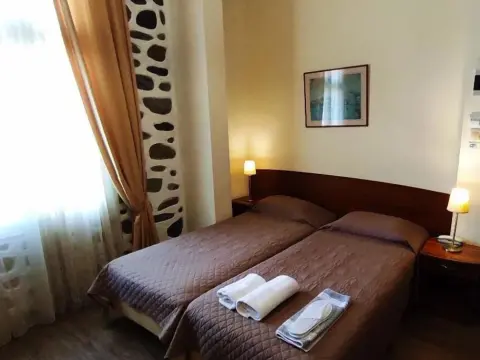 Porto Lesvos - Photo 1