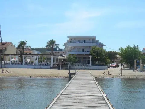 Quayside Apartments - Photo 2