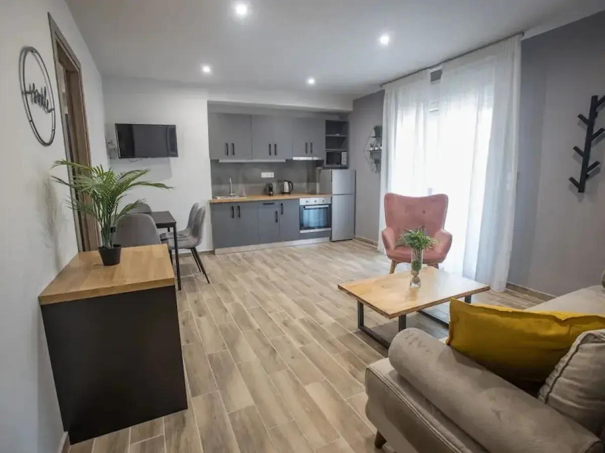 Raise Averof Serviced Apartments