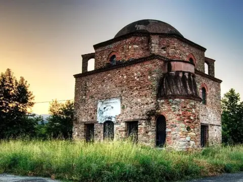 River Side Rooms - Photo 3