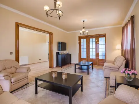 Royal Classico Villa - Photo 4