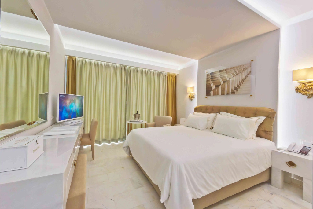 Royal Marmin Bay Boutique & Art Hotel - Adults Only - Photo 3