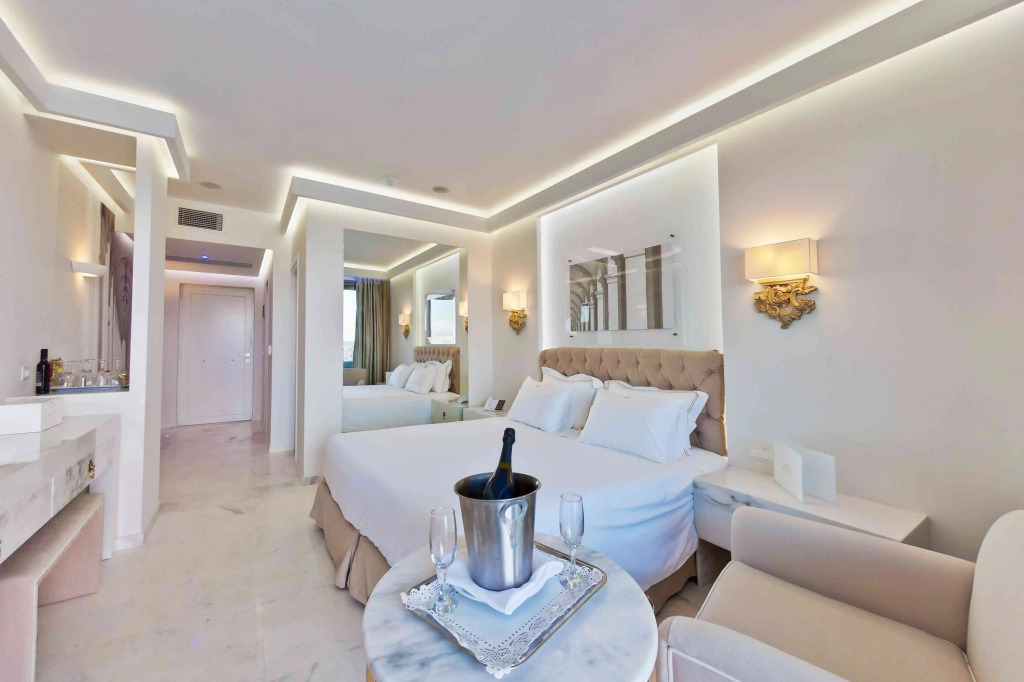 Royal Marmin Bay Boutique & Art Hotel - Adults Only - Photo 4