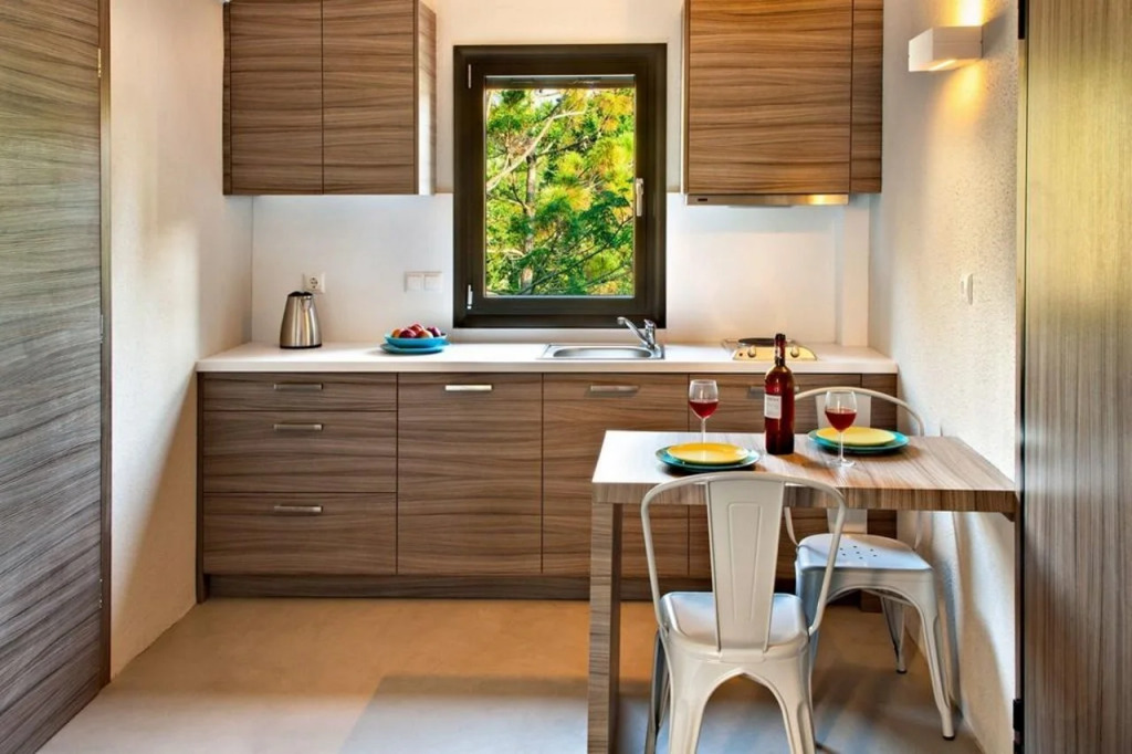 Sani Woods Apartments - Photo 2